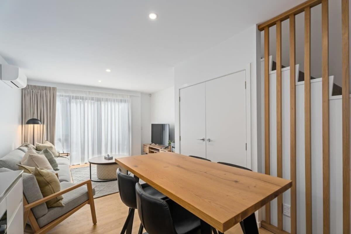 Alps And Lake Retreat Wanaka Albert Town 외부 사진